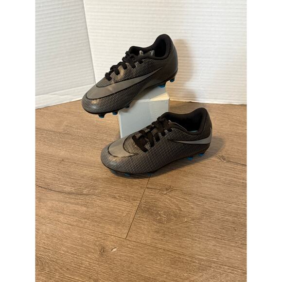 Nike Youth Soccer Cleats Size 11C Black Gray Blue Firm Ground FG - Picture 5 of 7